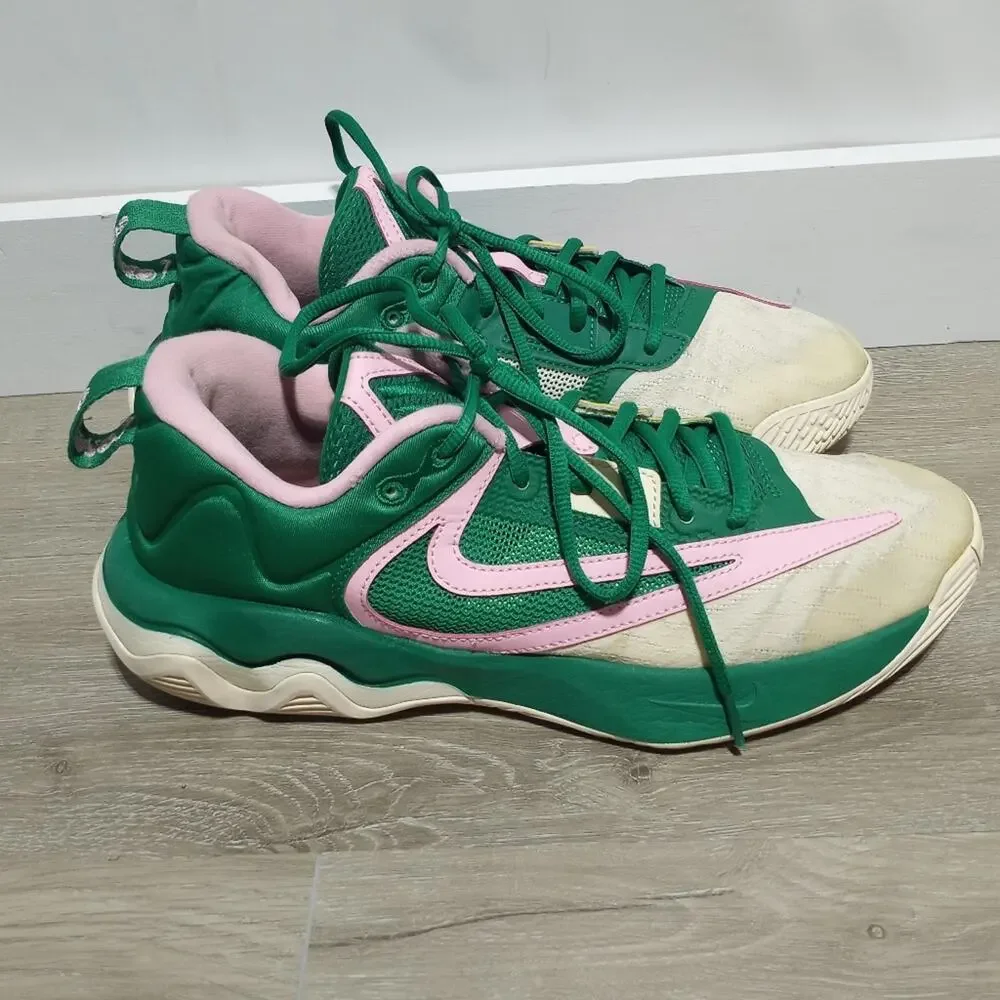 Nike Giannia Immortality 3 